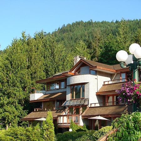 Sunshine Coast Resort Madeira Park Екстер'єр фото