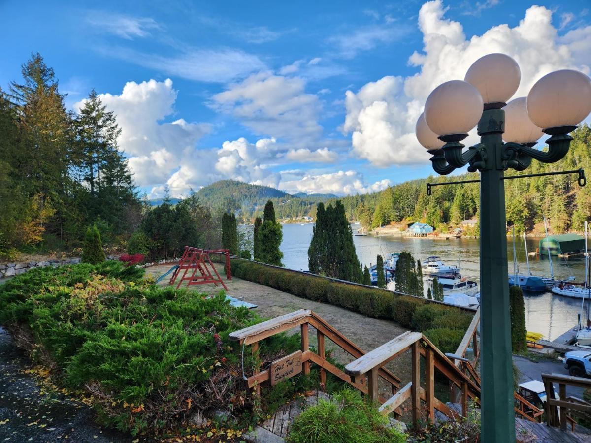 Sunshine Coast Resort Madeira Park Екстер'єр фото